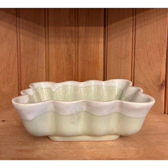 Vintage Indoor Mid Century Green Drip Glaze Planter Pottery Made in USA - Picture 1 of 5